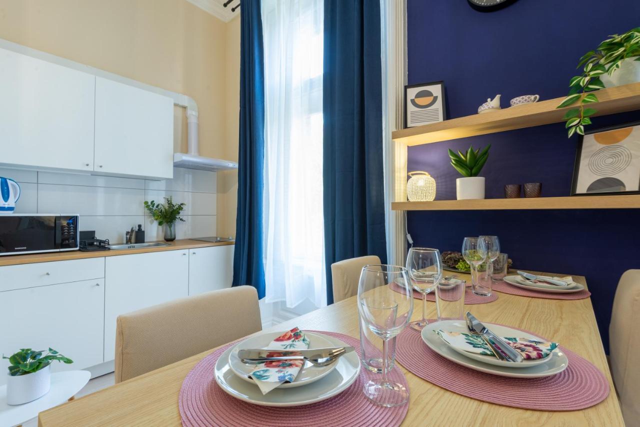 Apartament Holidays Chic